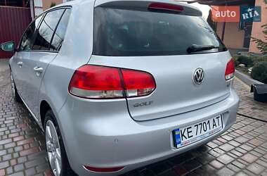 Хэтчбек Volkswagen Golf 2011 в 