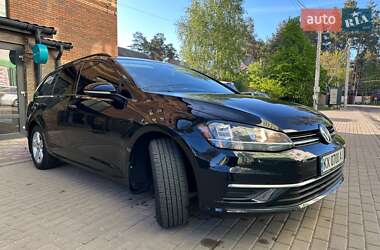 Універсал Volkswagen Golf 2019 в 