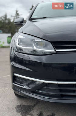 Універсал Volkswagen Golf 2017 в 