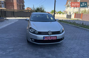 Універсал Volkswagen Golf 2010 в 