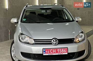 Універсал Volkswagen Golf 2010 в 