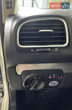 Універсал Volkswagen Golf 2010 в 