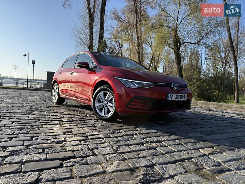 Хэтчбек Volkswagen Golf 2021 в Киеве