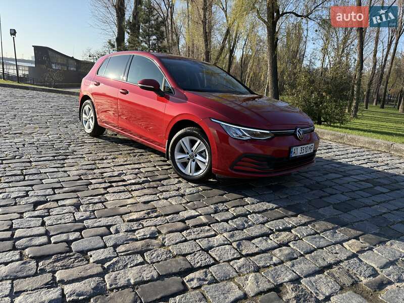 Хэтчбек Volkswagen Golf 2021 в Киеве