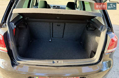 Хэтчбек Volkswagen Golf 2009 в 