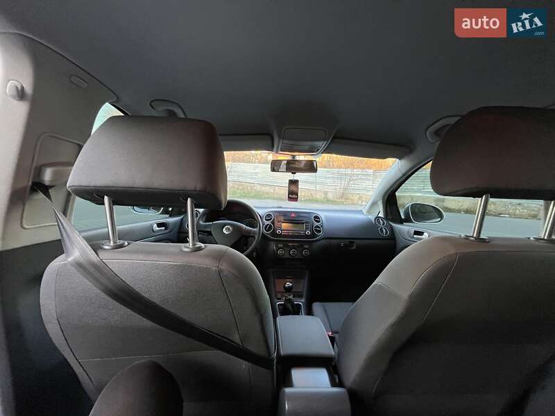 Хетчбек Volkswagen Golf 2005 в Хмельницькому
