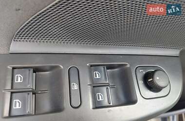 Хэтчбек Volkswagen Golf 2007 в 
