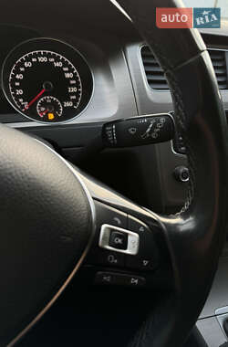 Універсал Volkswagen Golf 2014 в 