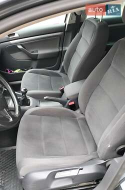 Универсал Volkswagen Golf 2009 в 