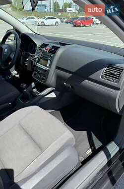 Хетчбек Volkswagen Golf 2007 в 
