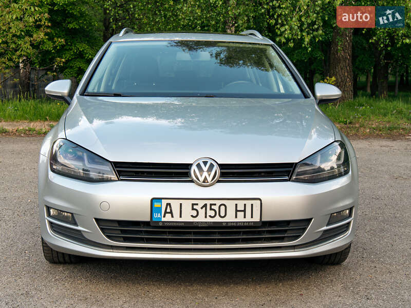 Універсал Volkswagen Golf 2015 в Києві