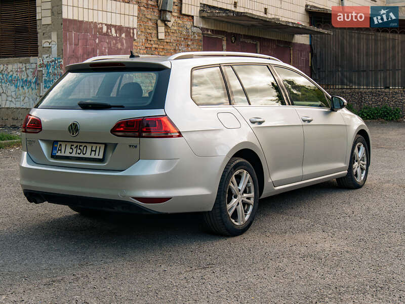 Універсал Volkswagen Golf 2015 в Києві