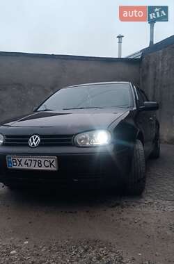 Хэтчбек Volkswagen Golf 1998 в 