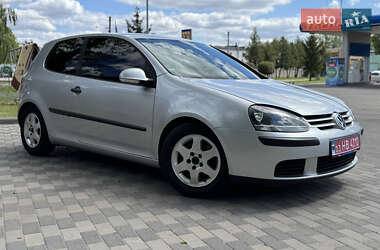 Хэтчбек Volkswagen Golf 2005 в Лубнах