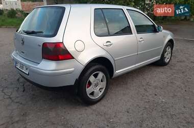 Хэтчбек Volkswagen Golf 1998 в 