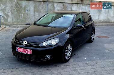 Хэтчбек Volkswagen Golf 2009 в Львове