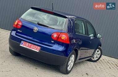 Хэтчбек Volkswagen Golf 2006 в 