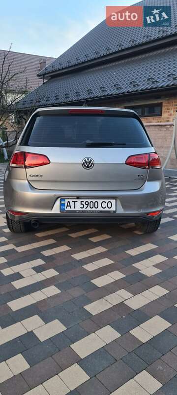 Хэтчбек Volkswagen Golf 2013 в Коломые
