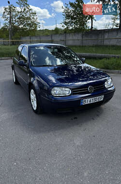 Хетчбек Volkswagen Golf 2001 в Полтаві