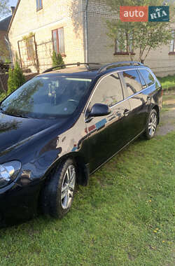 Универсал Volkswagen Golf 2011 в 