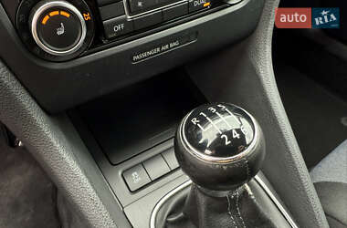 Універсал Volkswagen Golf 2012 в 
