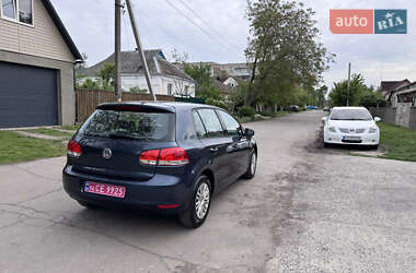 Хетчбек Volkswagen Golf 2010 в 