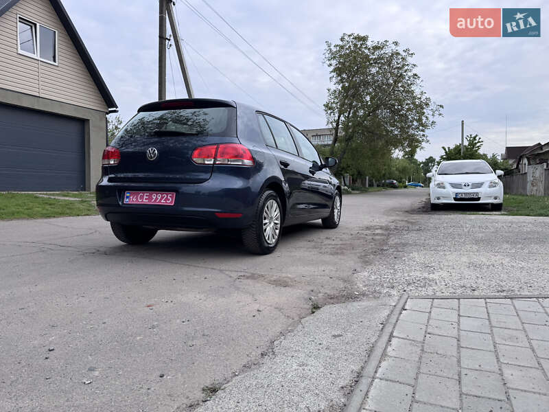 Хэтчбек Volkswagen Golf 2010 в Звенигородке