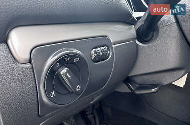 Хетчбек Volkswagen Golf 2010 в 