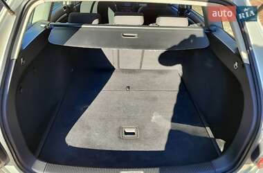 Універсал Volkswagen Golf 2010 в 