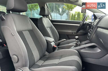 Хэтчбек Volkswagen Golf 2008 в 