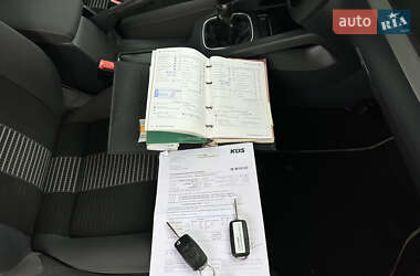 Хэтчбек Volkswagen Golf 2008 в 