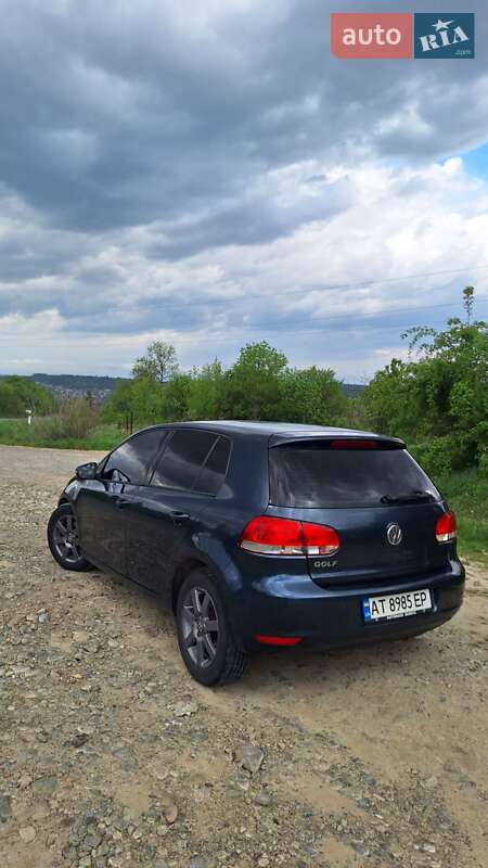Хетчбек Volkswagen Golf 2009 в Надвірній