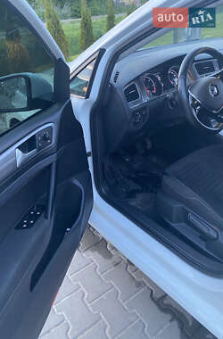 Универсал Volkswagen Golf 2015 в 