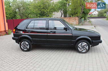 Хэтчбек Volkswagen Golf 1988 в 