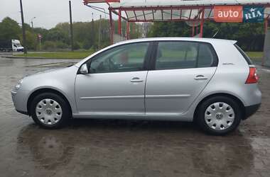 Хетчбек Volkswagen Golf 2007 в 