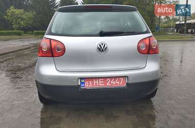Хетчбек Volkswagen Golf 2007 в 