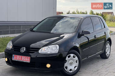 Хэтчбек Volkswagen Golf 2008 в Ровно