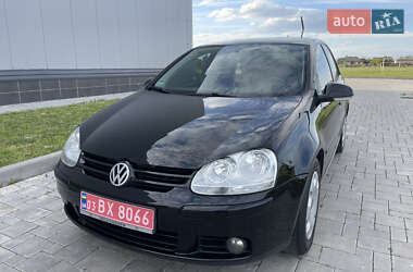 Хэтчбек Volkswagen Golf 2008 в 