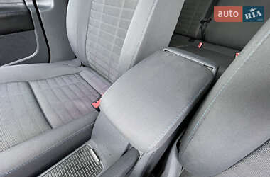 Хэтчбек Volkswagen Golf 2008 в 