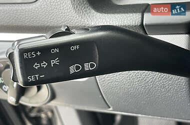Хэтчбек Volkswagen Golf 2008 в 