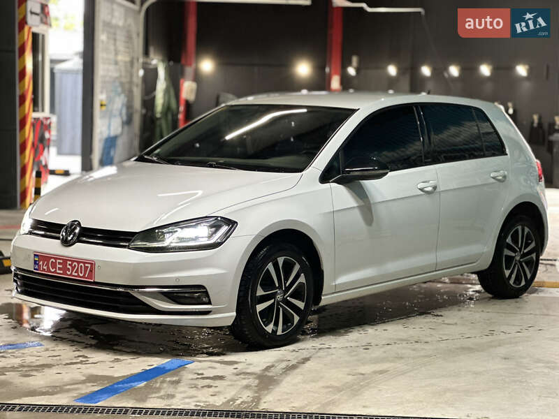 Хетчбек Volkswagen Golf 2019 в Самборі