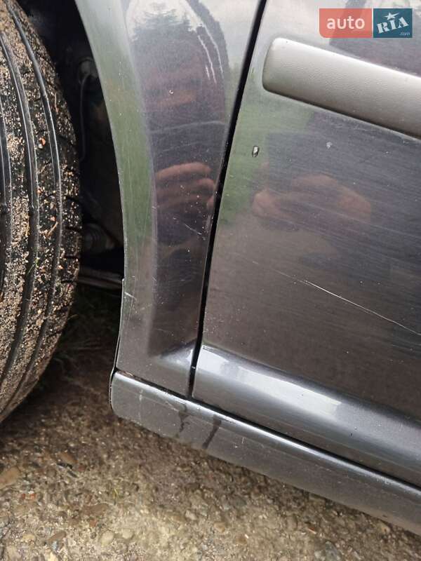 Хэтчбек Volkswagen Golf 2001 в Ходорове