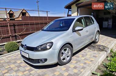 Хэтчбек Volkswagen Golf 2010 в Бершади
