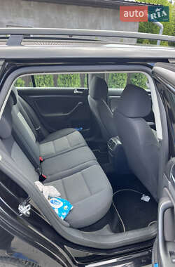 Универсал Volkswagen Golf 2009 в 