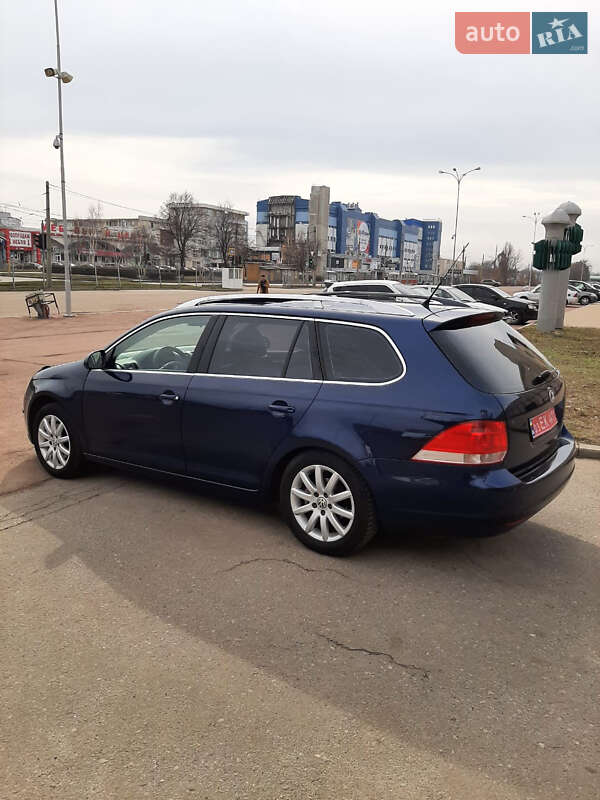Універсал Volkswagen Golf 2009 в Харкові
