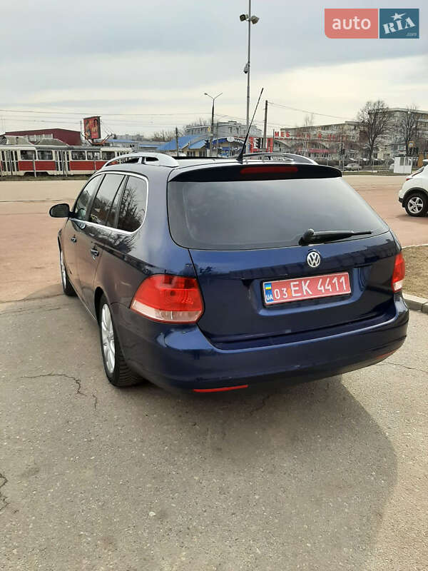 Універсал Volkswagen Golf 2009 в Харкові