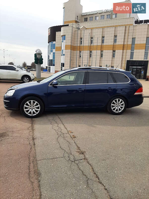 Універсал Volkswagen Golf 2009 в Харкові