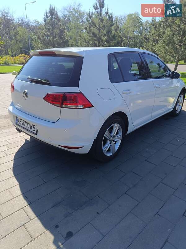 Хэтчбек Volkswagen Golf 2013 в Краматорске