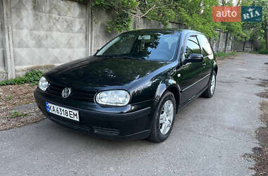 Хетчбек Volkswagen Golf 2002 в 