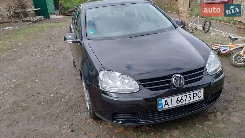 Volkswagen Golf 2004